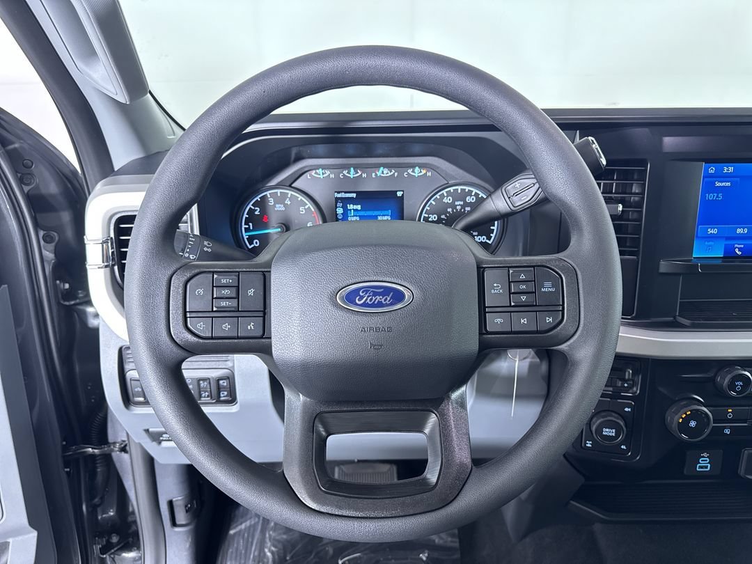 New 2026 Carbonized Gray Metallic Ford XLT image 16