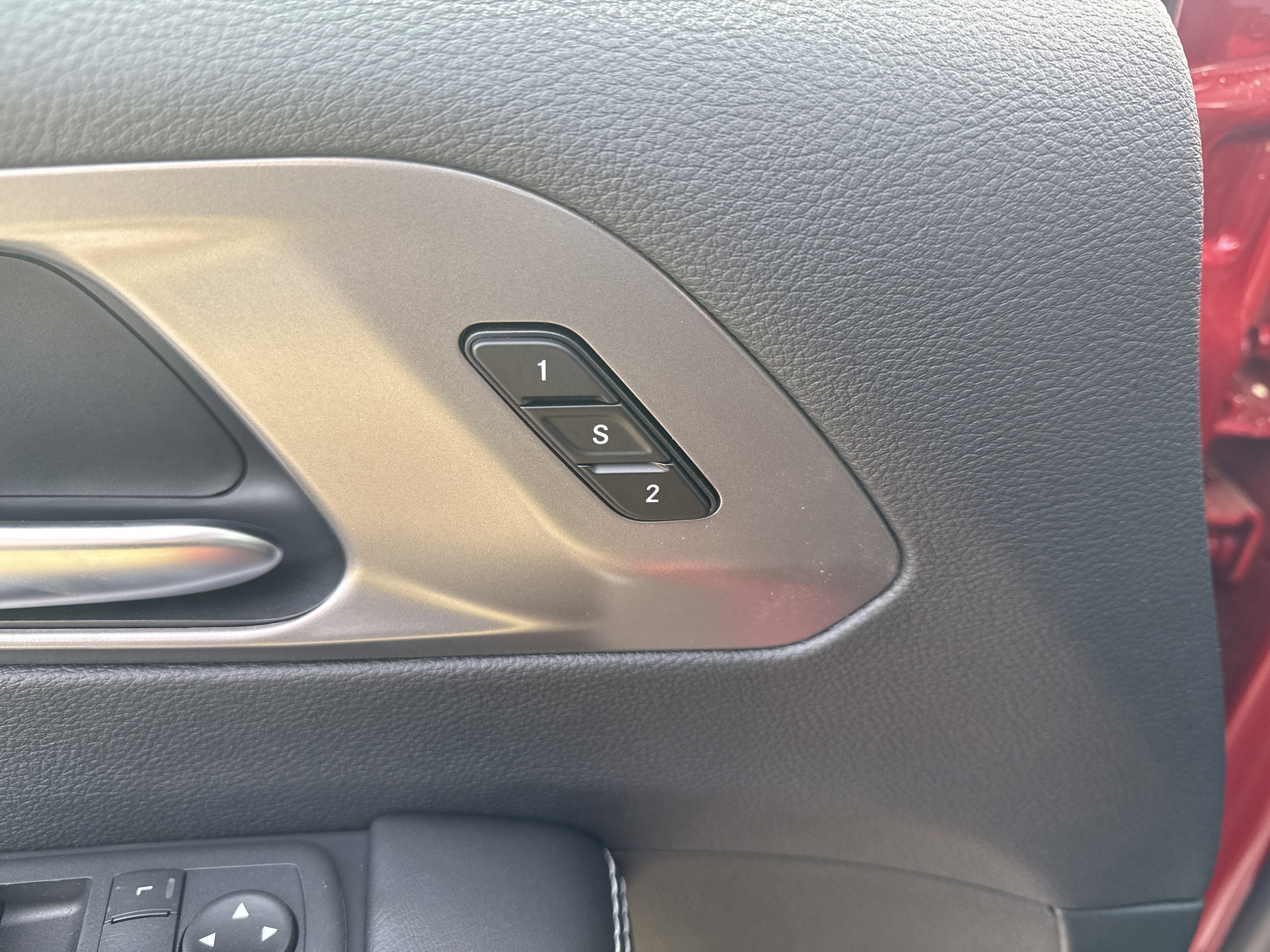 New 2026 Red Hot Pearl-Coat Exterior Paint Chrysler Select image 12