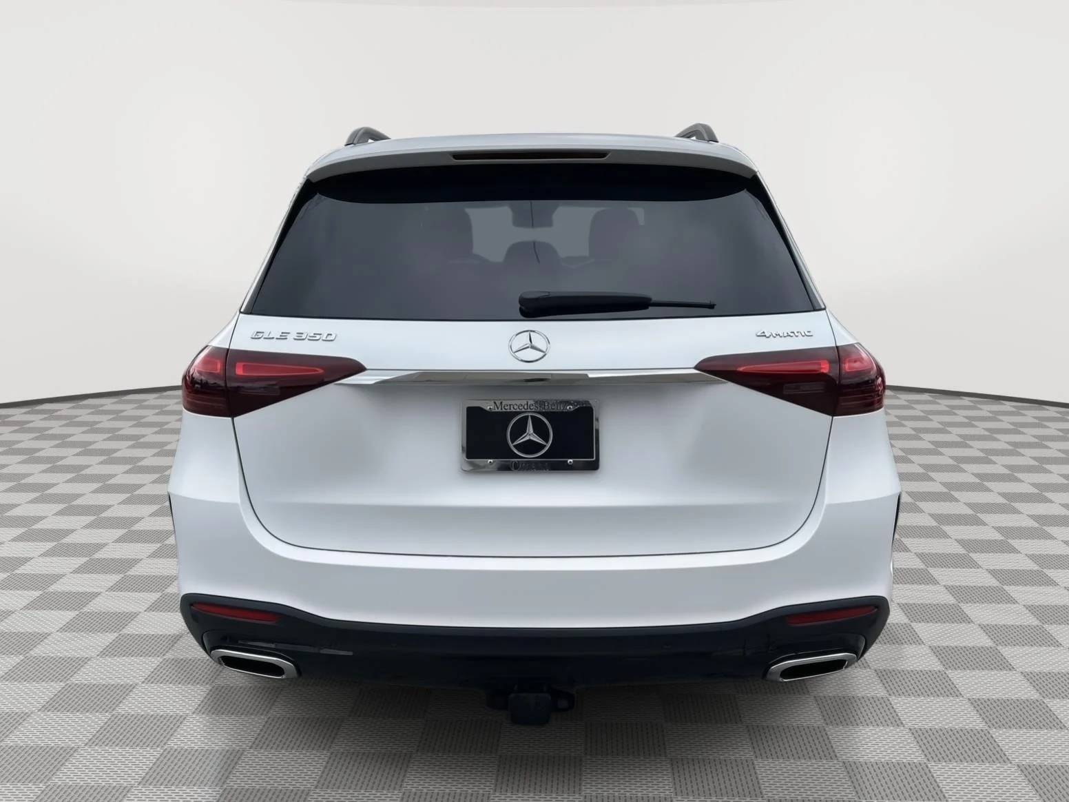 New 2026 MANUFAKTUR Moonlight White Magno Mercedes-Benz GLE 350 image 4