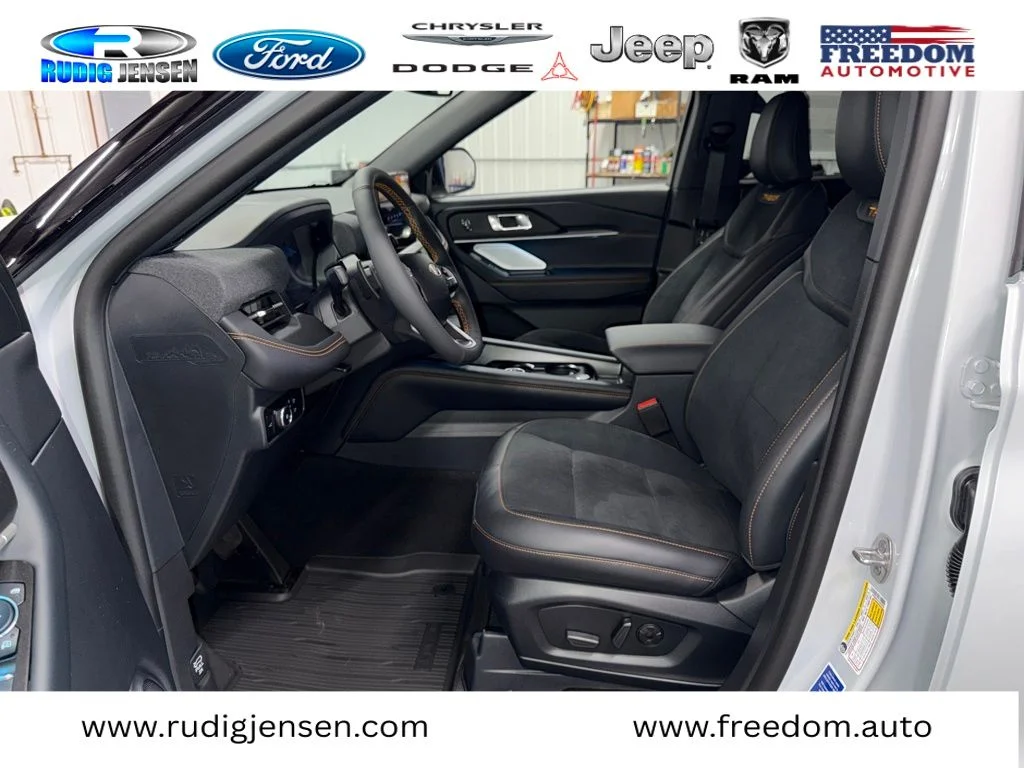 New 2026 White Ford Tremor image 10