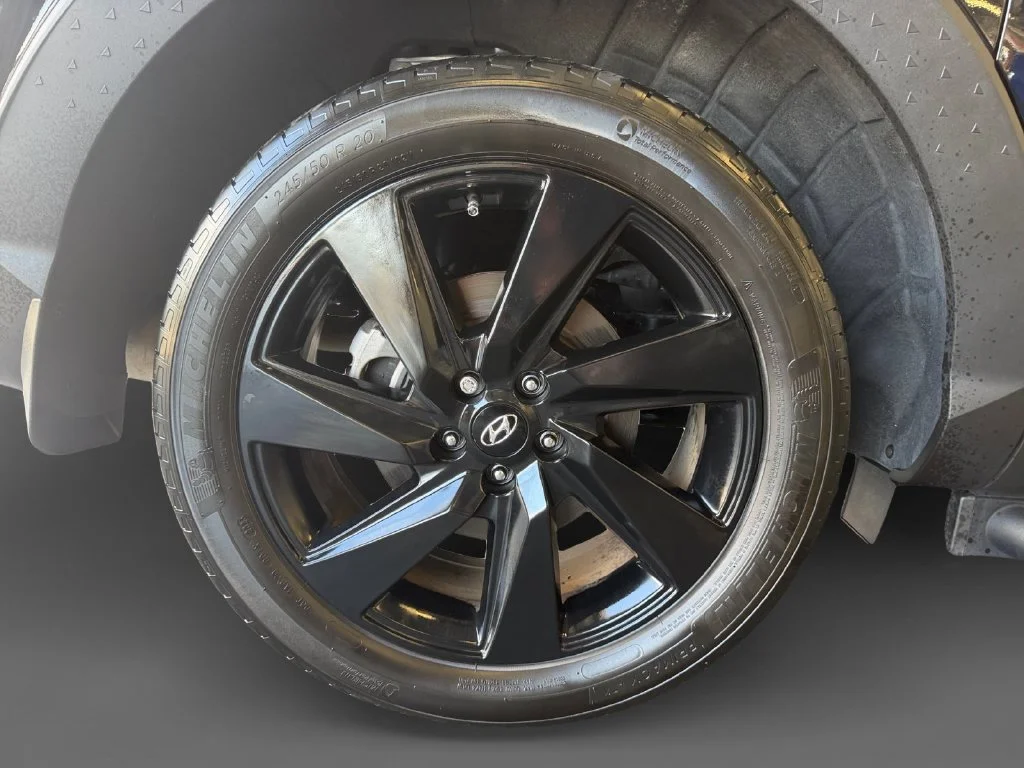 Used 2024 Black Hyundai NIGHT image 11