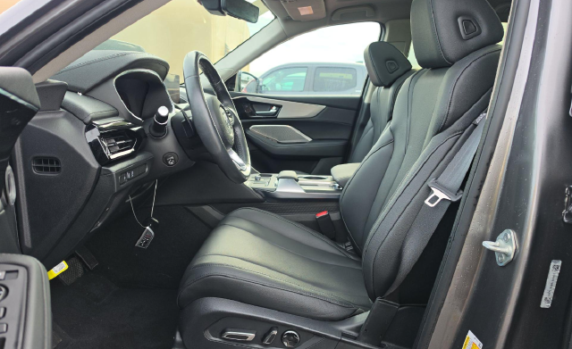 Used 2024 Liquid Carbon Metallic Acura 3.5L image 5