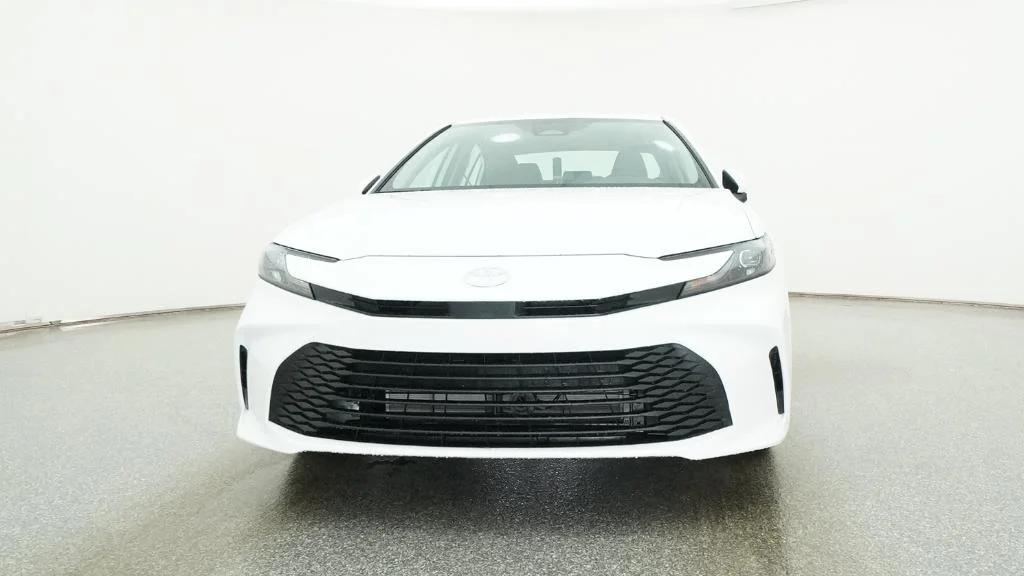 New 2026 Ice Cap Toyota LE image 28