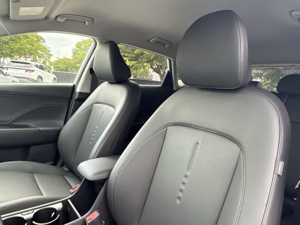 New 2026 Atlas White Hyundai SEL Premium FWD image 14