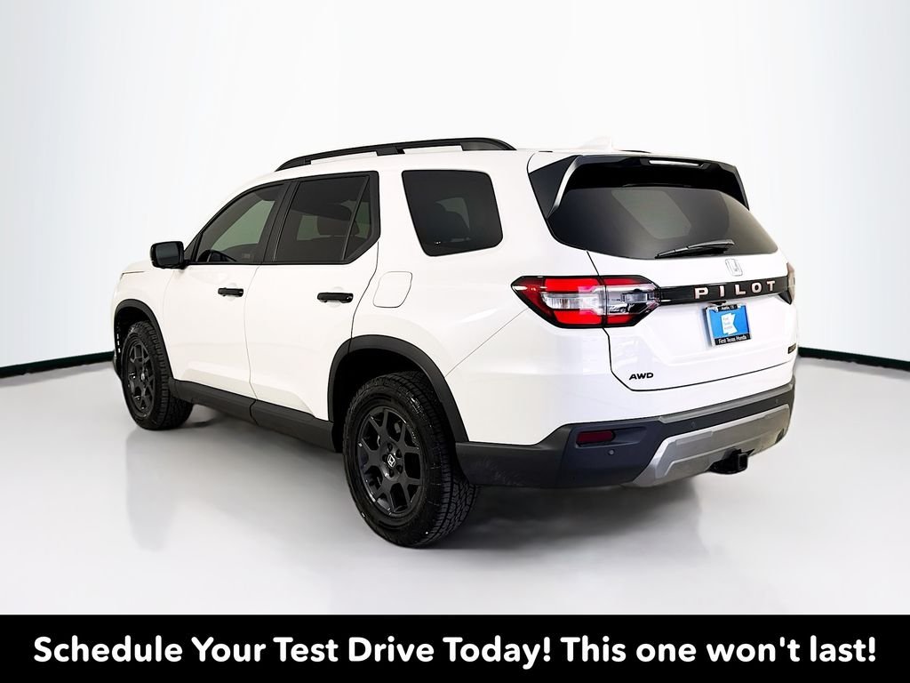 Certified Used 2026 Platinum White Pearl Honda TrailSport image 6