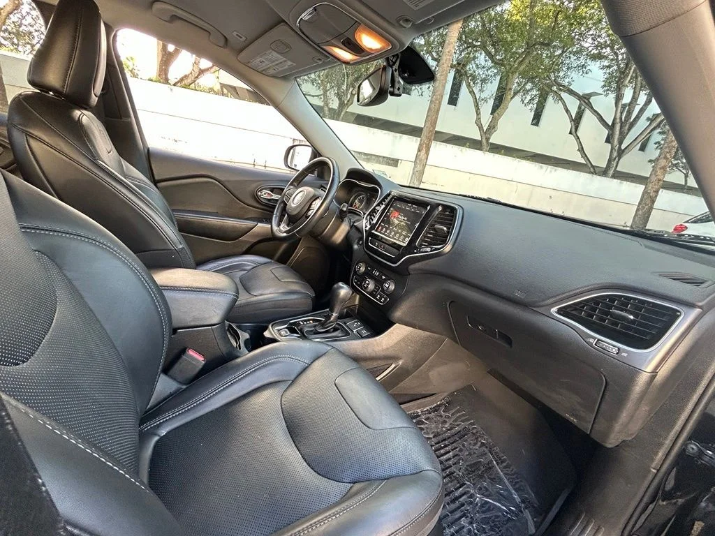 Used 2019 Black Jeep Limited image 30