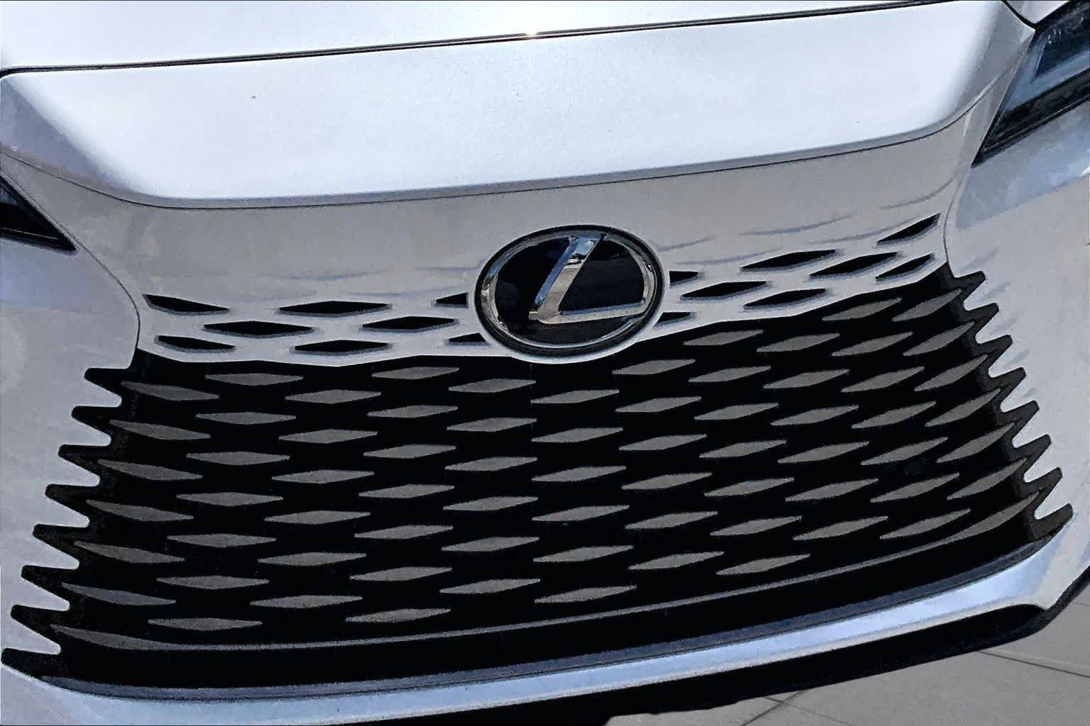 Used 2026 Eminent White Pearl Lexus  image 30