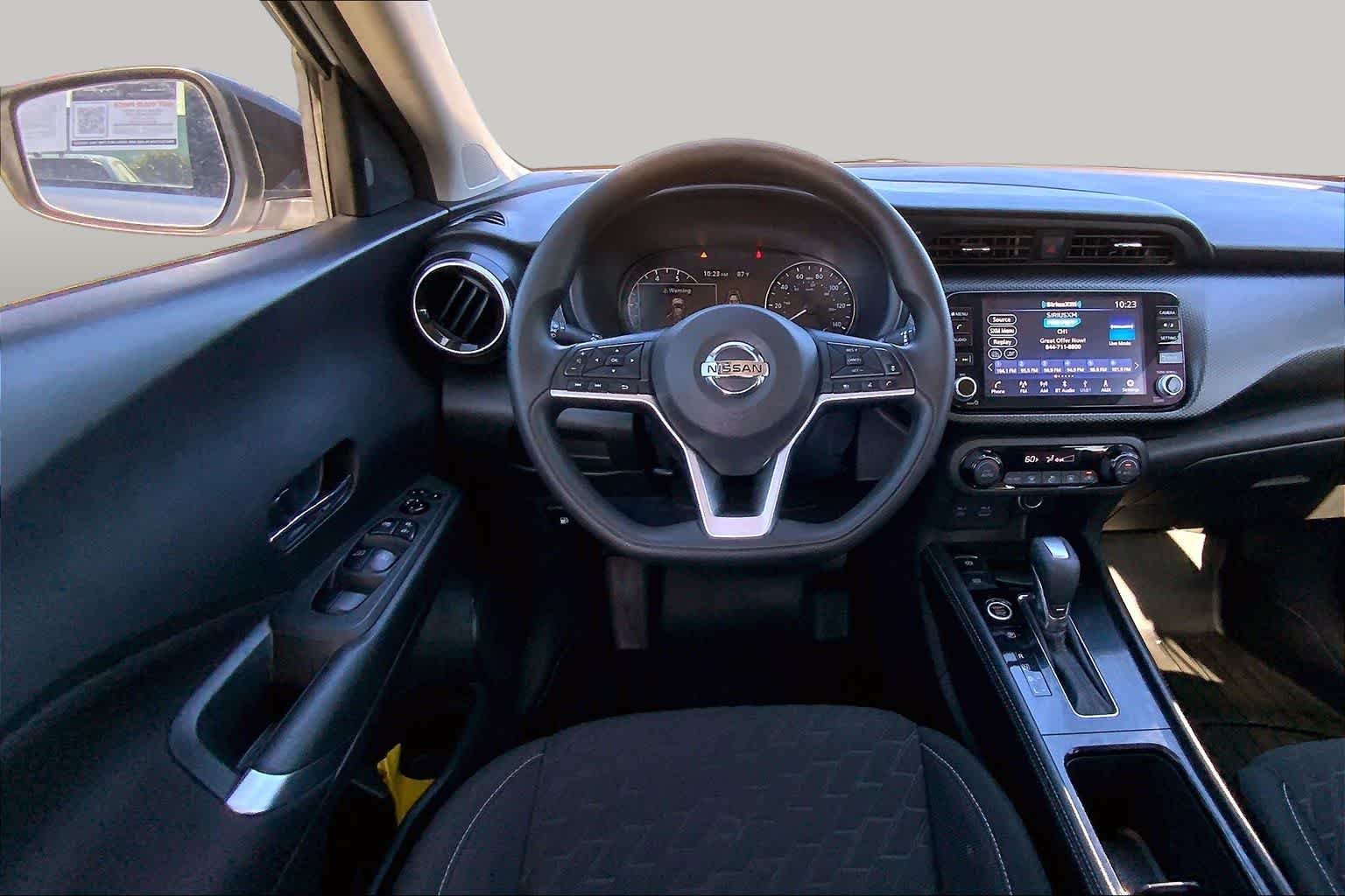 Used 2021 Aspen White/Super Black Nissan SV image 6