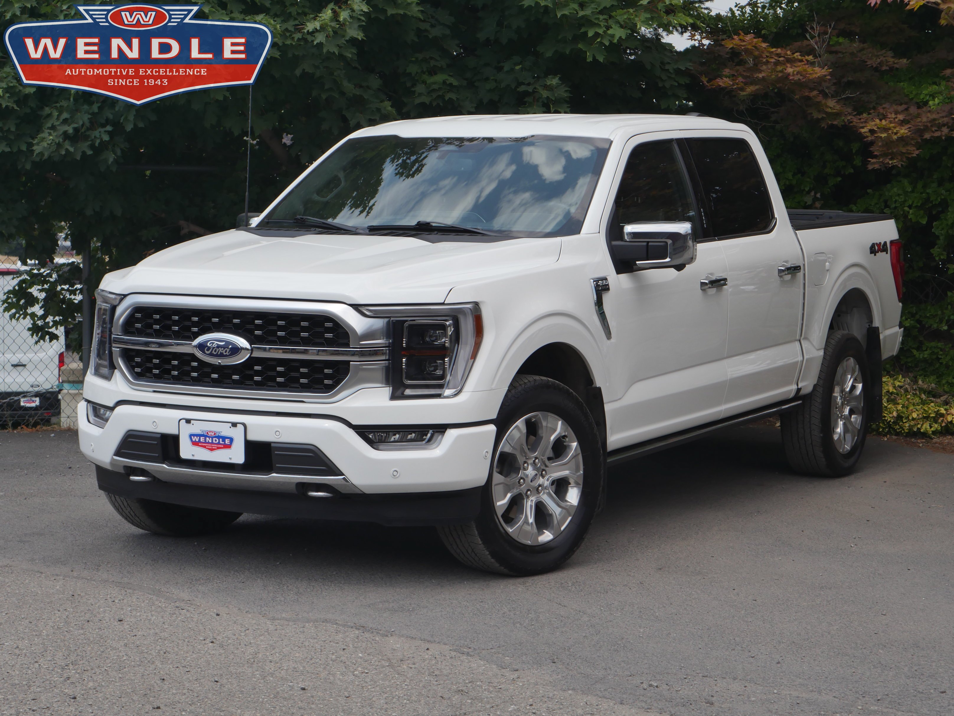 Used 2023 Star White Metallic Tri-Coat Ford Platinum image 1