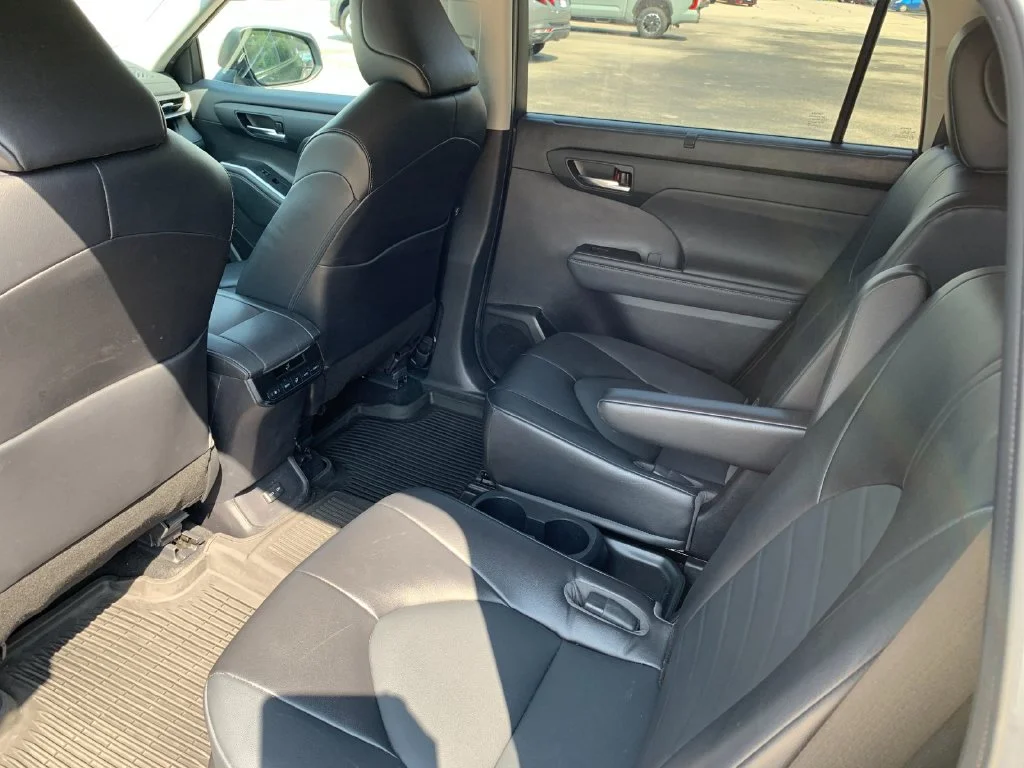 Used 2022 Gray Toyota XLE image 14