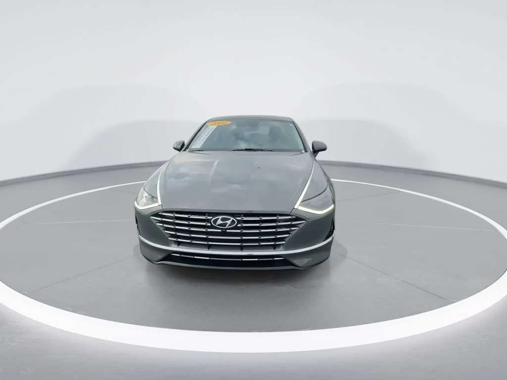 Used 2022 Gray Hyundai Limited image 3