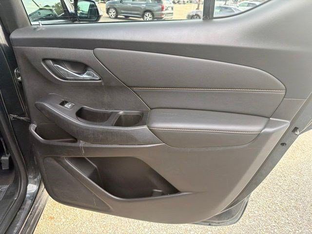Used 2019 Graphite Metallic Chevrolet LT Leather image 19