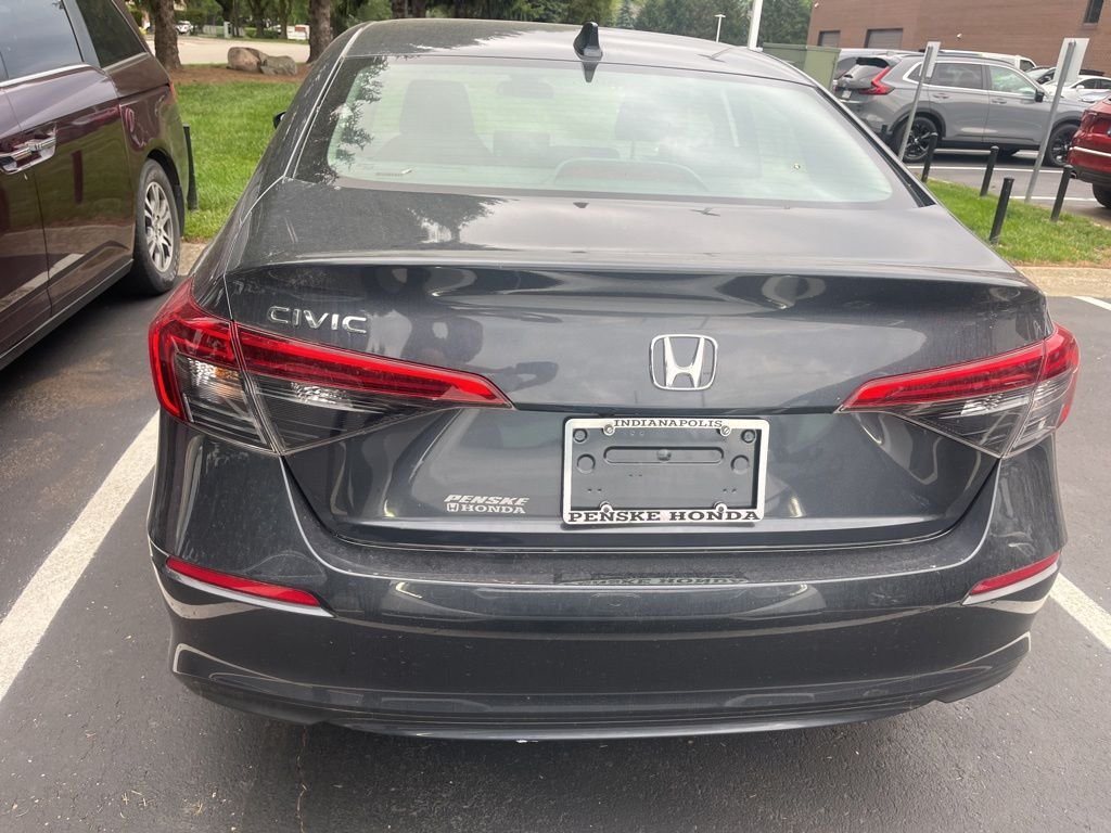 Used 2023 Meteorite Gray Metallic Honda EX image 3
