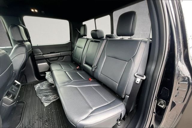 Used 2025 Black Ford Lariat image 25