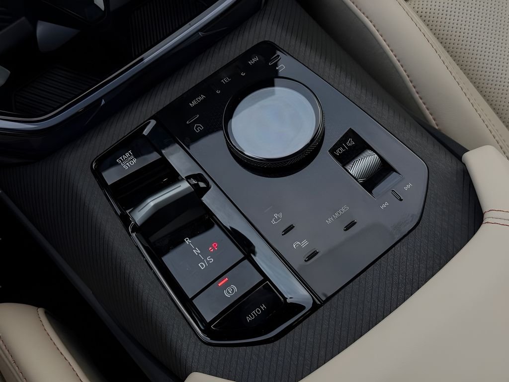 New 2026 Dune Grey Metallic BMW 30 xDrive image 13