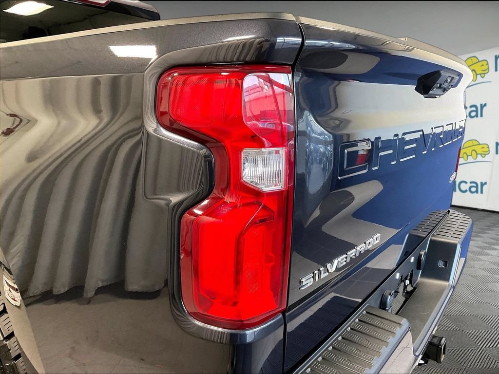 Used 2023 Gray Chevrolet RST image 34