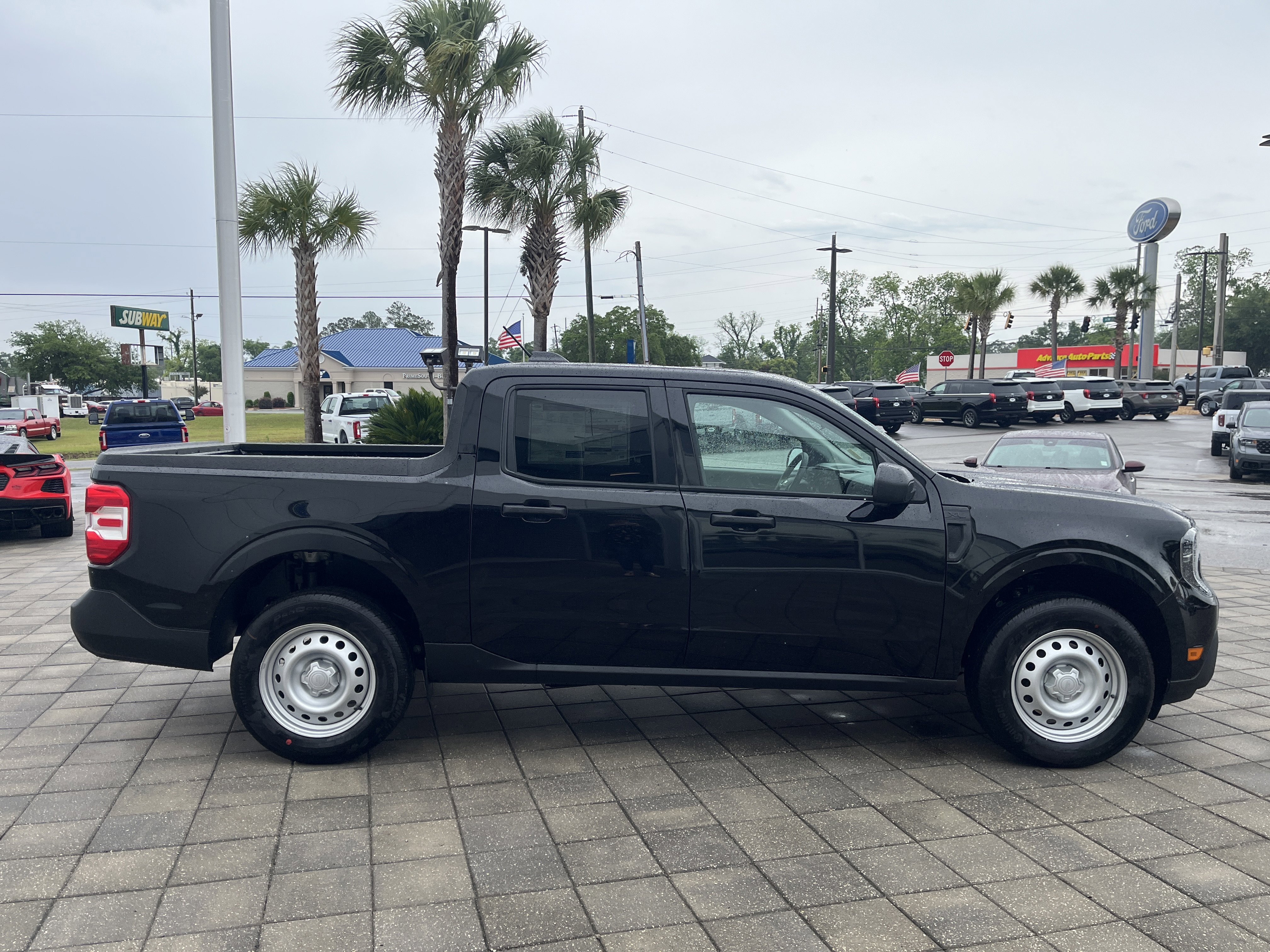 New 2026 Shadow Black Ford XL image 7