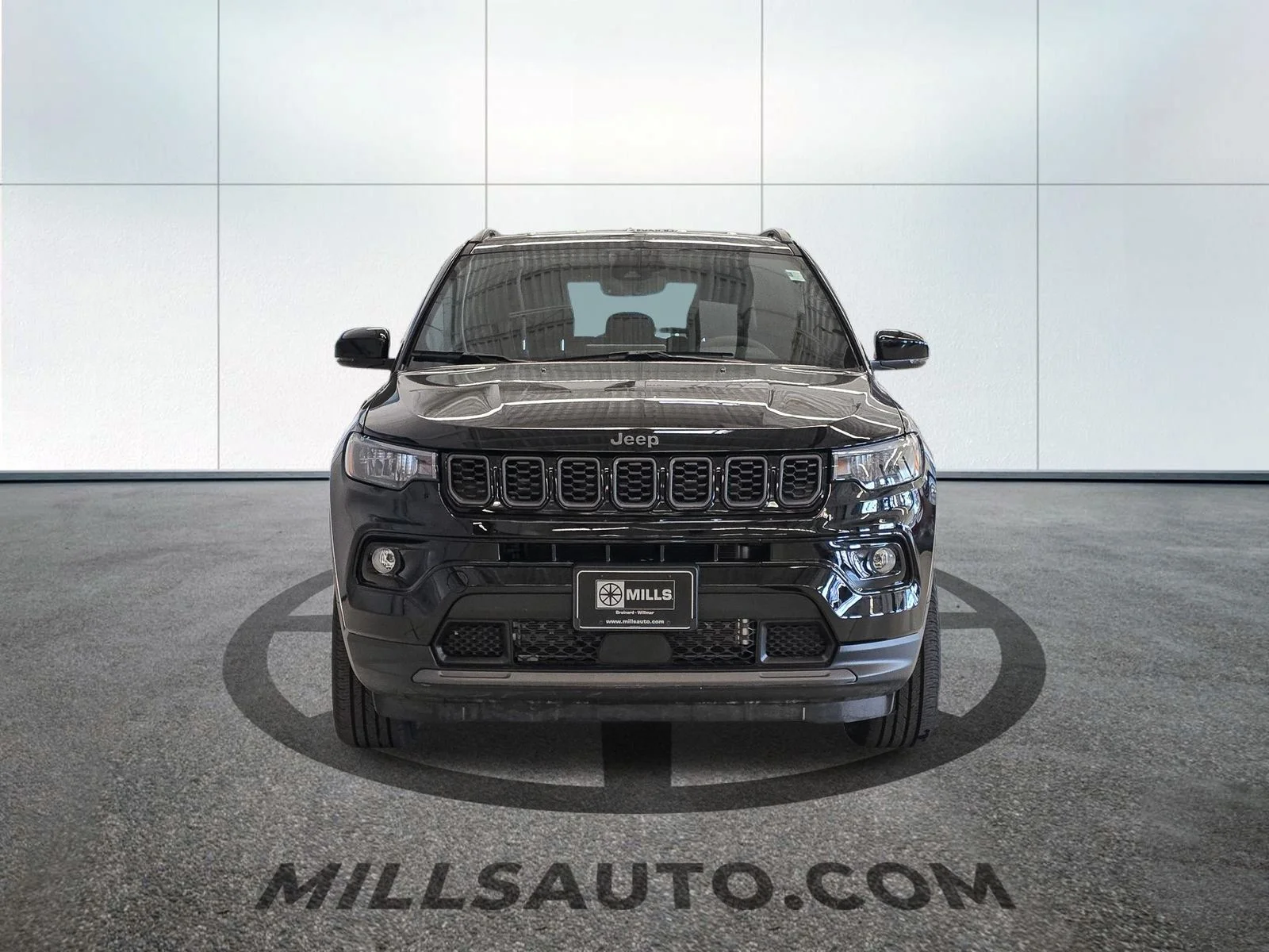 New 2026 Diamond Black Crystal Pearl-Coat Exterior Paint Jeep Limited image 12