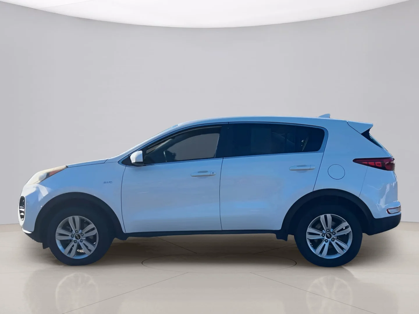 Used 2017 White Kia LX image 5