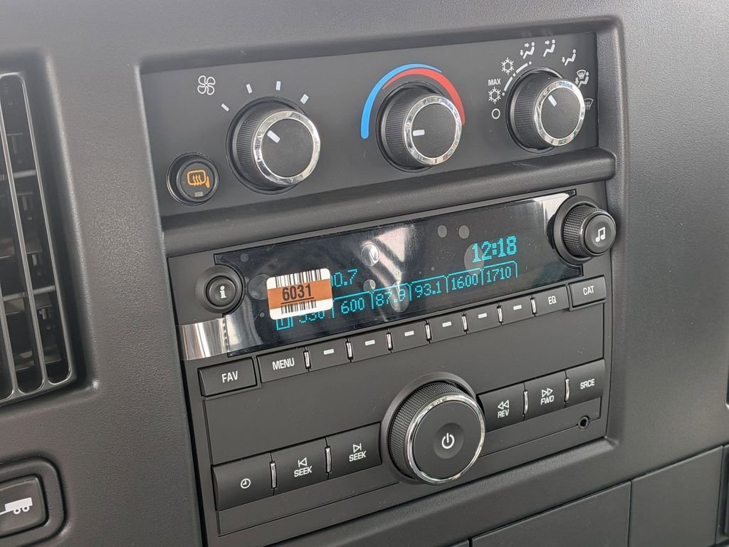 New 2026 Summit White GMC Work Van image 15