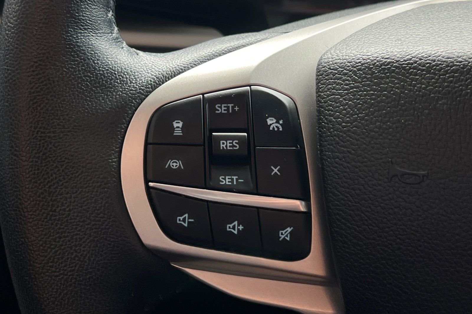 Used 2022 Black Ford XLT image 28