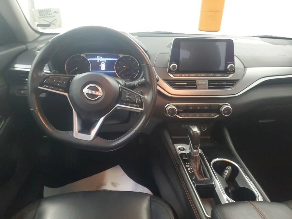 Used 2024 Brilliant Silver Metallic Nissan 2.5 SR image 8