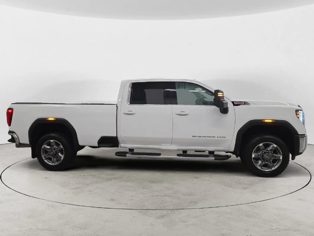 Certified Used 2025 Summit White GMC SLE image 7