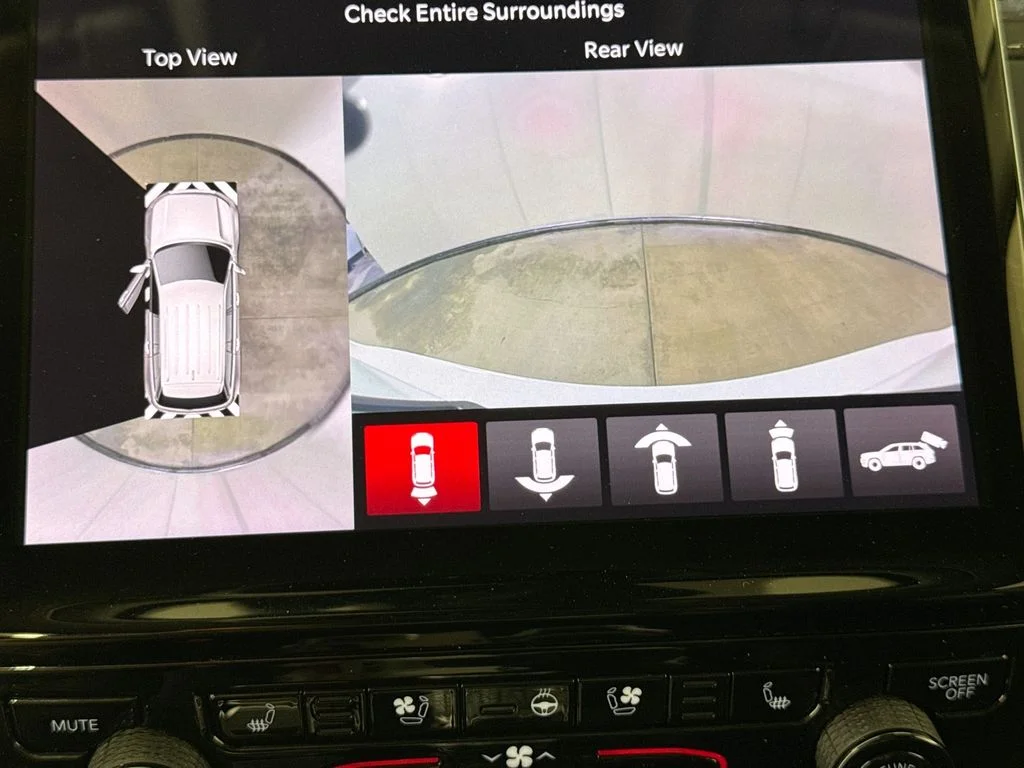 Used 2022 White Jeep Limited image 14