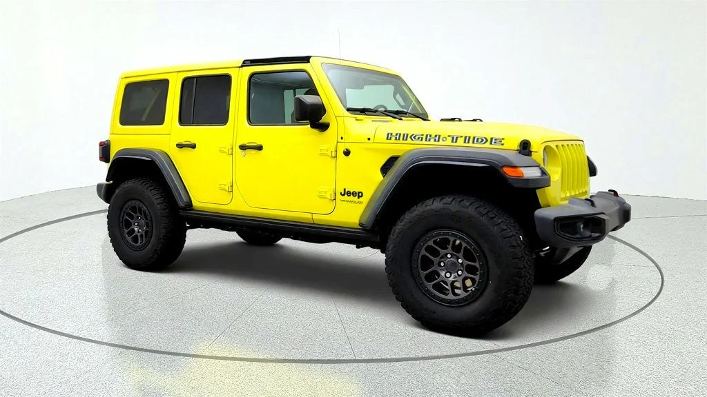 Used 2022 High Velocity Clearcoat Jeep Unlimited High Tide 4x4 image 3