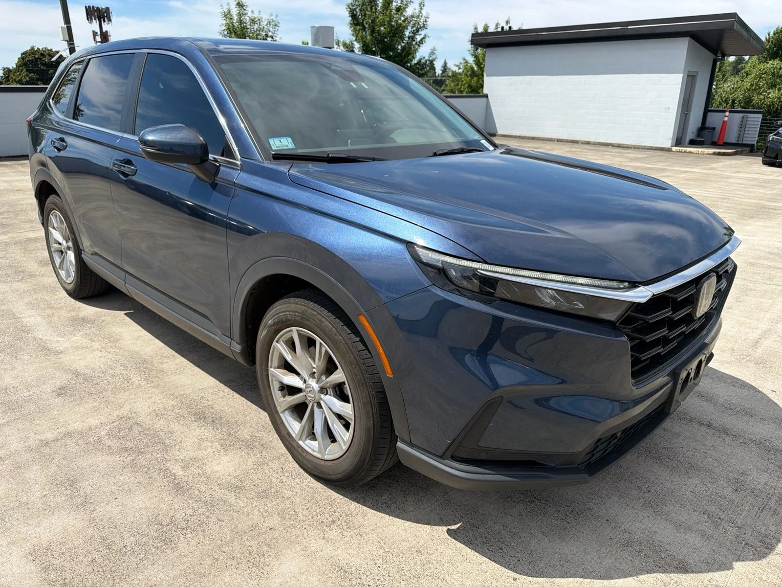 Used 2024 Canyon River Blue Metallic Honda EX-L image 3