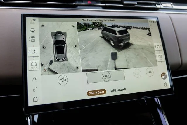 New 2026  Land Rover SE image 29