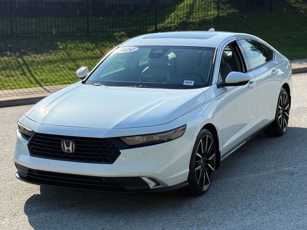 Used 2024  Honda Touring image 7