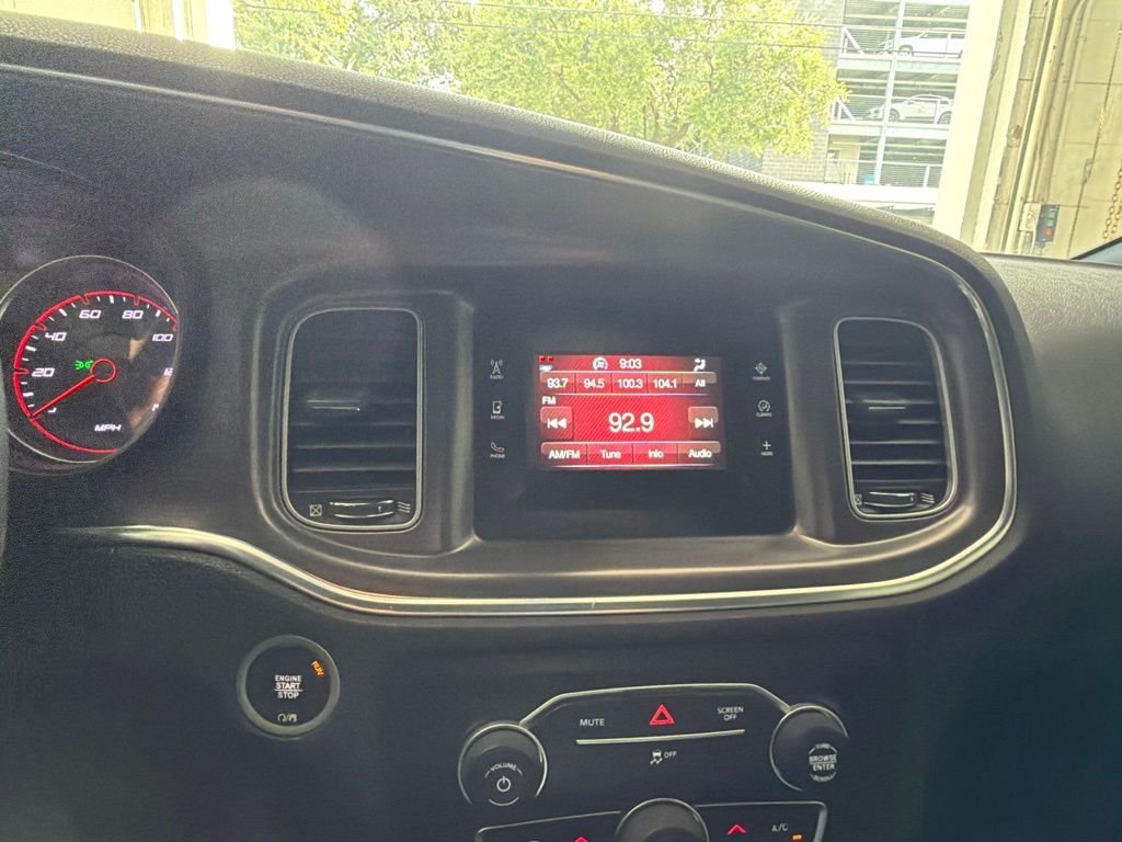Used 2017 White Dodge SE image 34