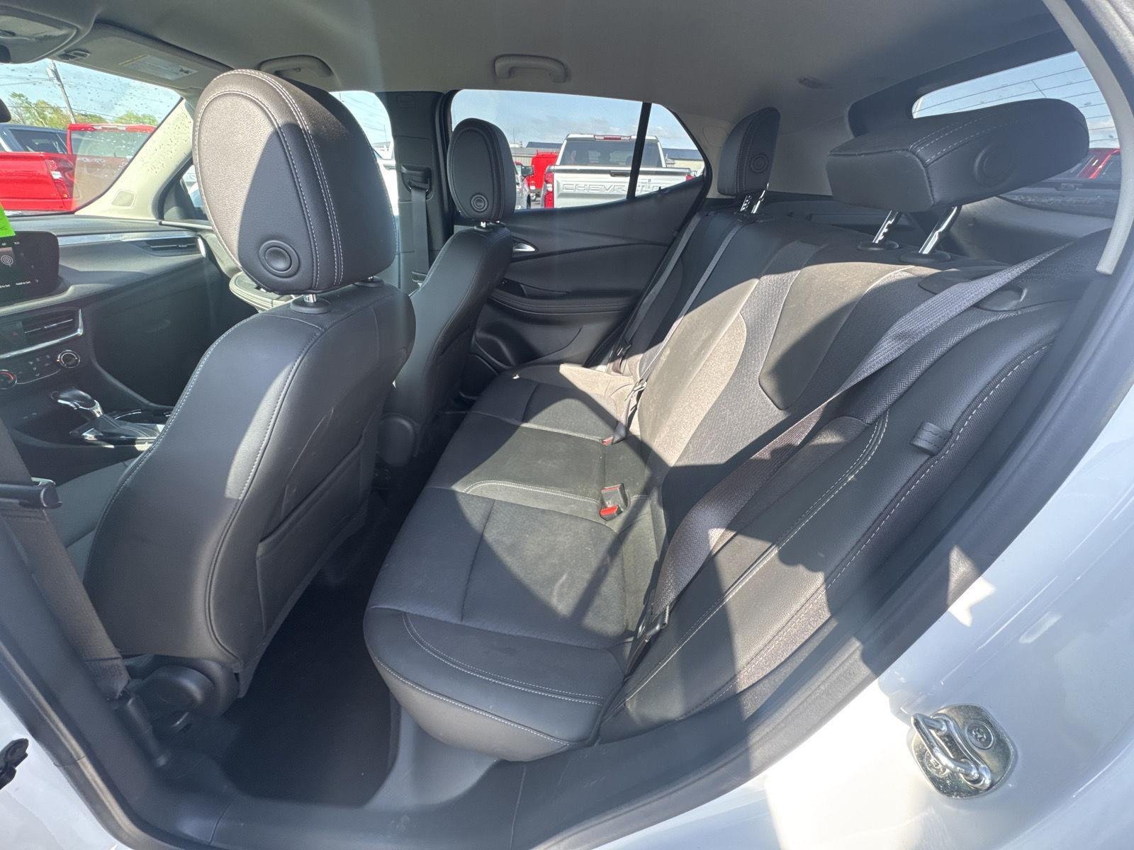 Used 2024 Summit White Buick Preferred image 10