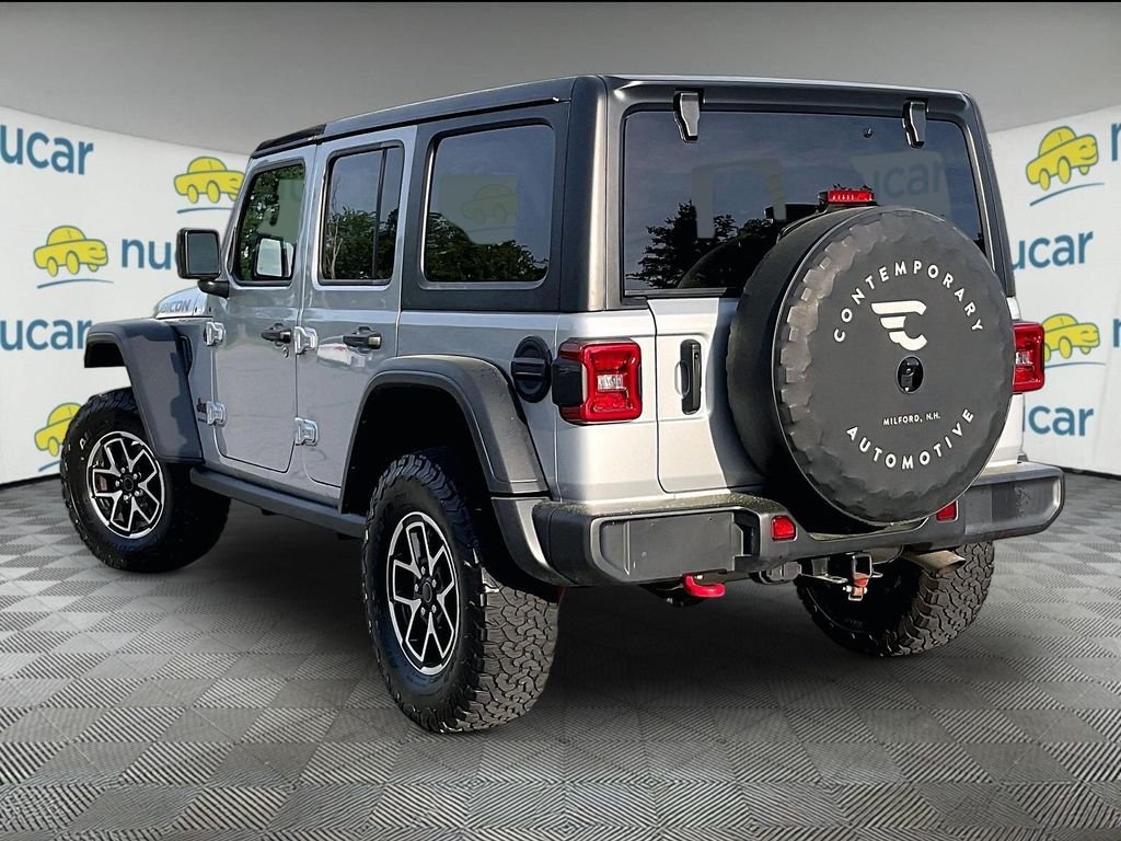 Used 2024 Silver Jeep Rubicon image 4