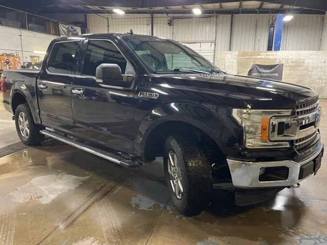Used 2020 Black Ford XLT image 11