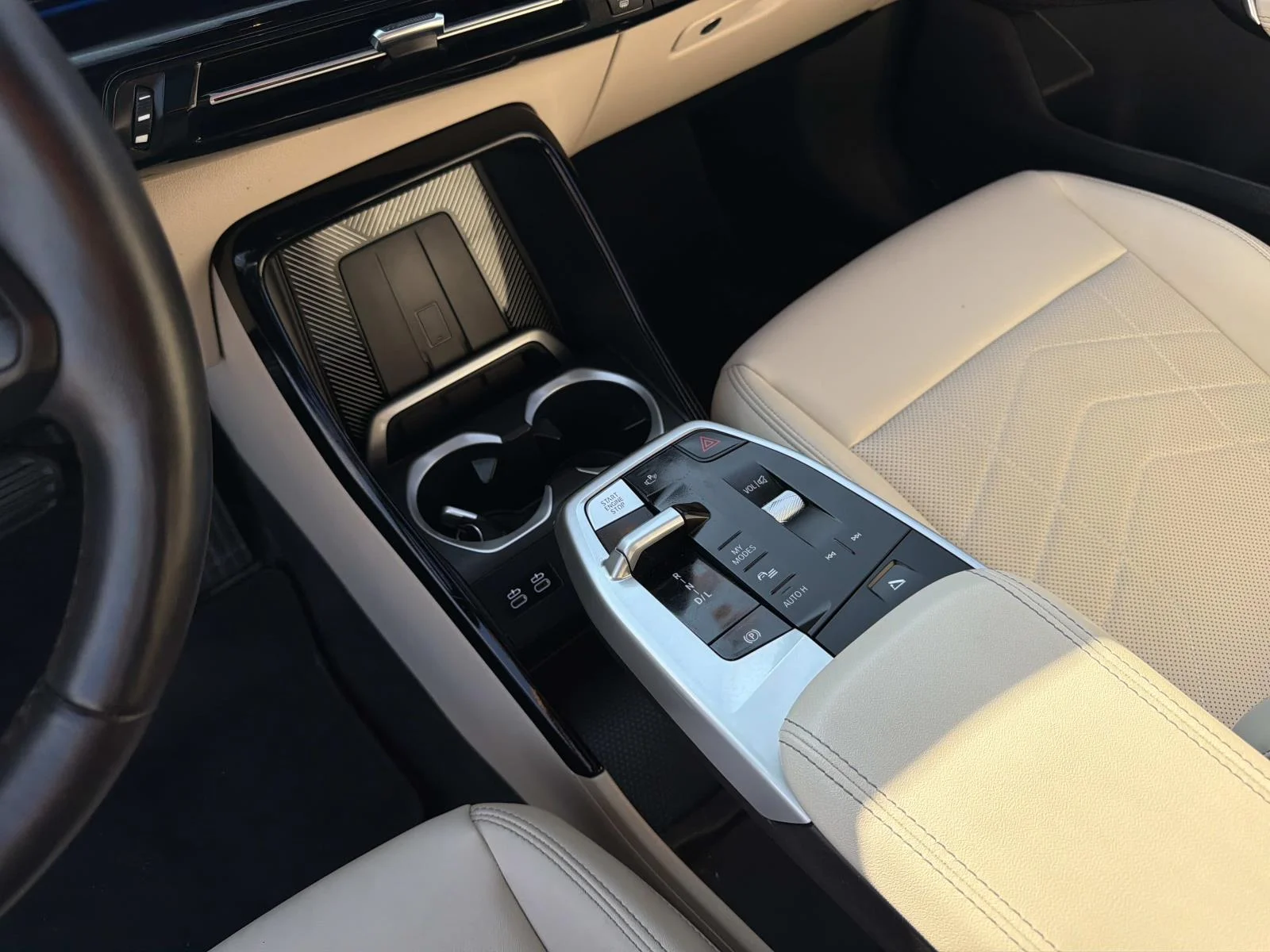 2025 BMW X2 28i - Photo 18