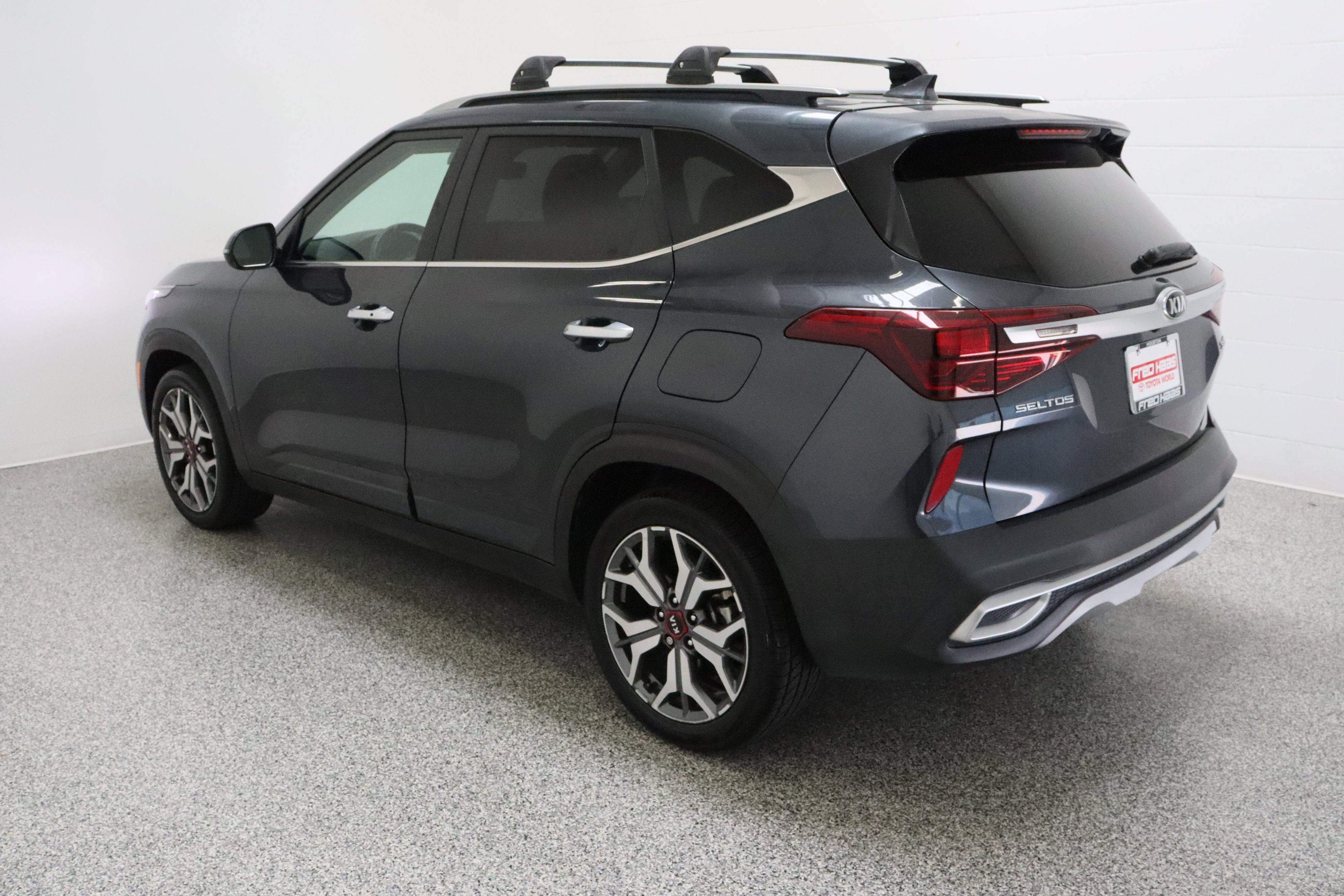 Used 2021 Gravity Gray Kia SX 1.6T image 9
