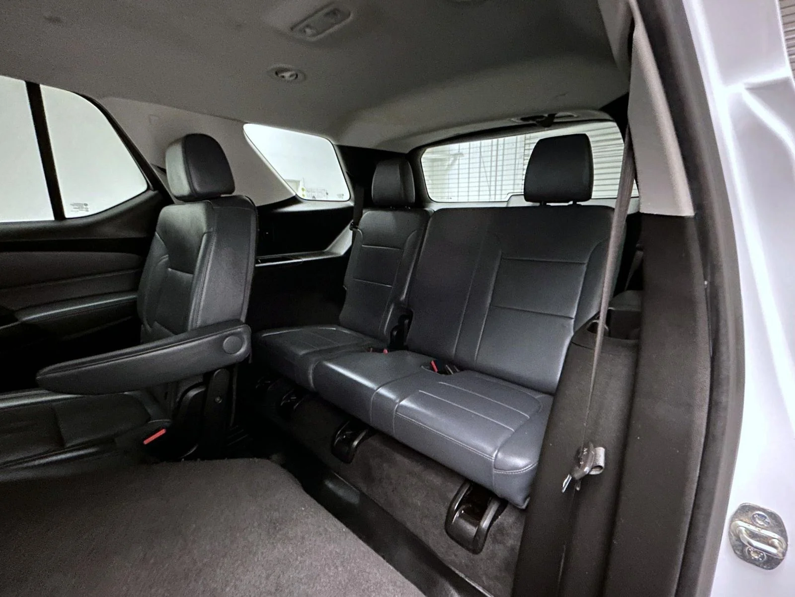 Used 2019 White Chevrolet 3LT image 19