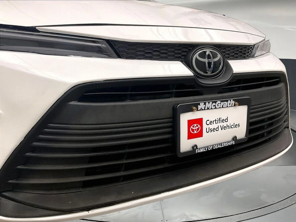 Used 2026 White Toyota LE image 32