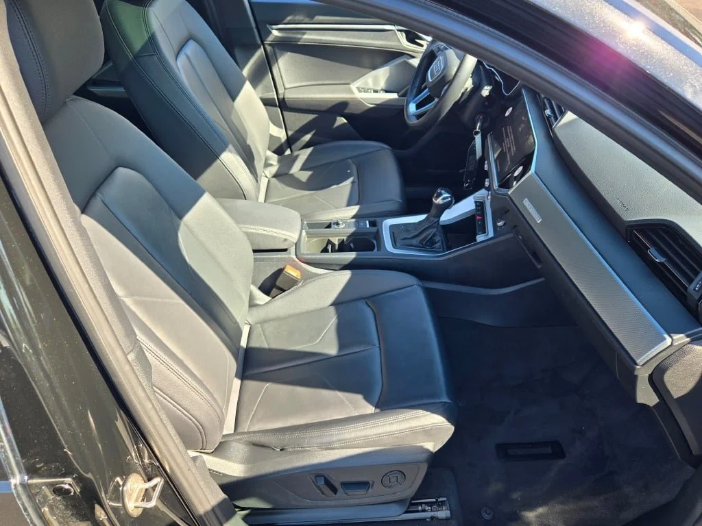 Certified Used 2025  Audi Premium S Line quattro image 5