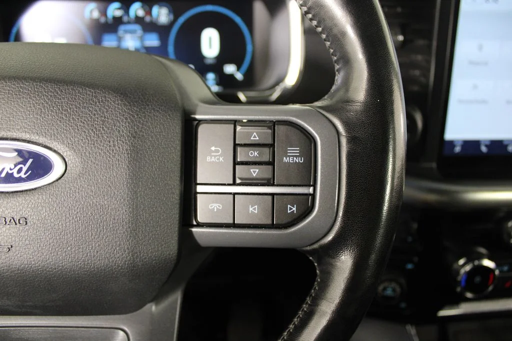 Used 2022 Gray Ford Lariat image 27