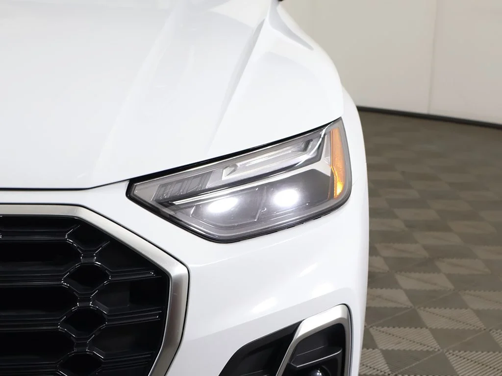 Used 2022 Glacier White Metallic Audi 45 S line Premium image 15