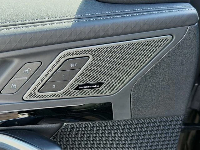 New 2026 Black Sapphire Metallic BMW xDrive28i image 23