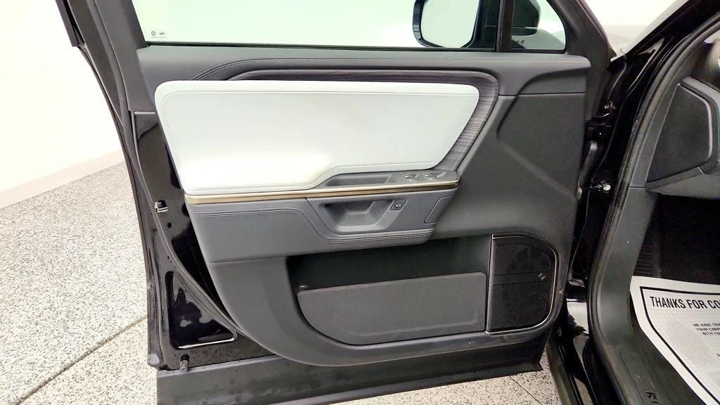 Used 2025 Midnight Rivian Adventure Dual-Motor Large Pack image 11