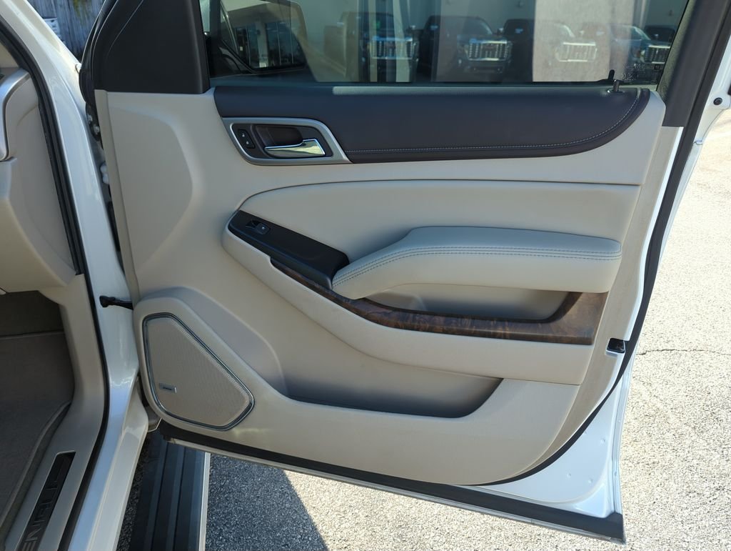 Used 2019 White GMC Denali image 35