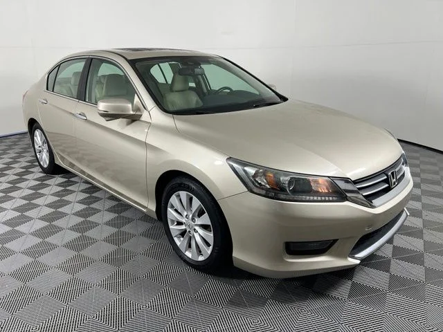 Used 2015 Gold Honda EX-L image 1