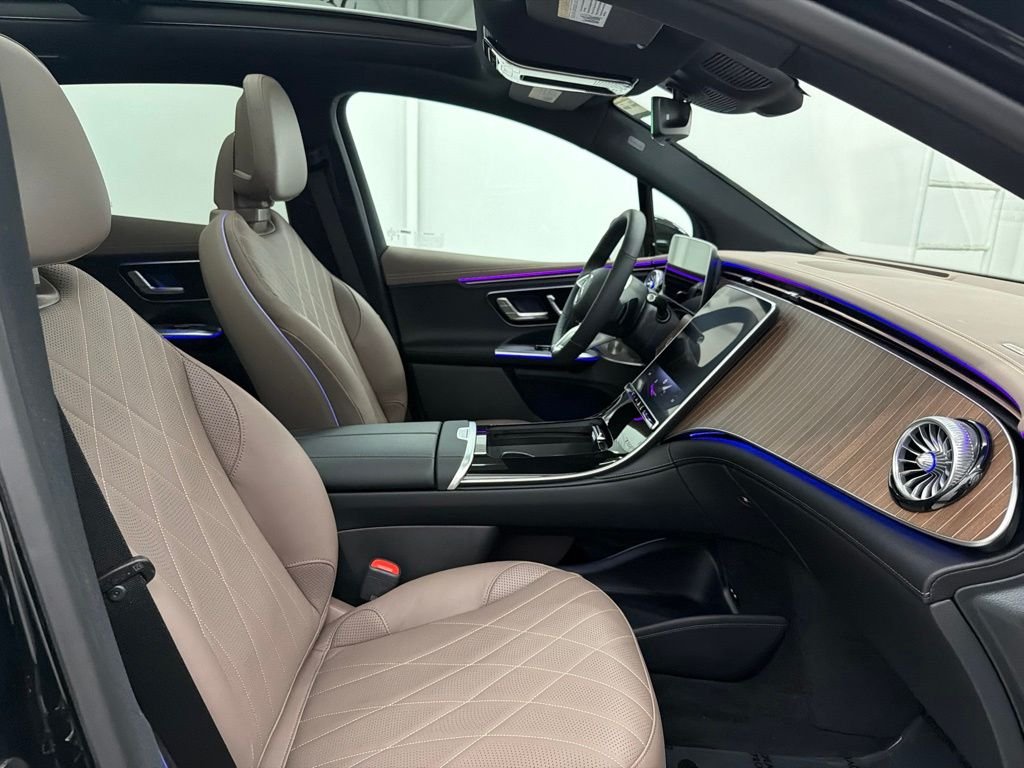 New 2027 Obsidian Black Metallic Mercedes-Benz EQE 320 image 28