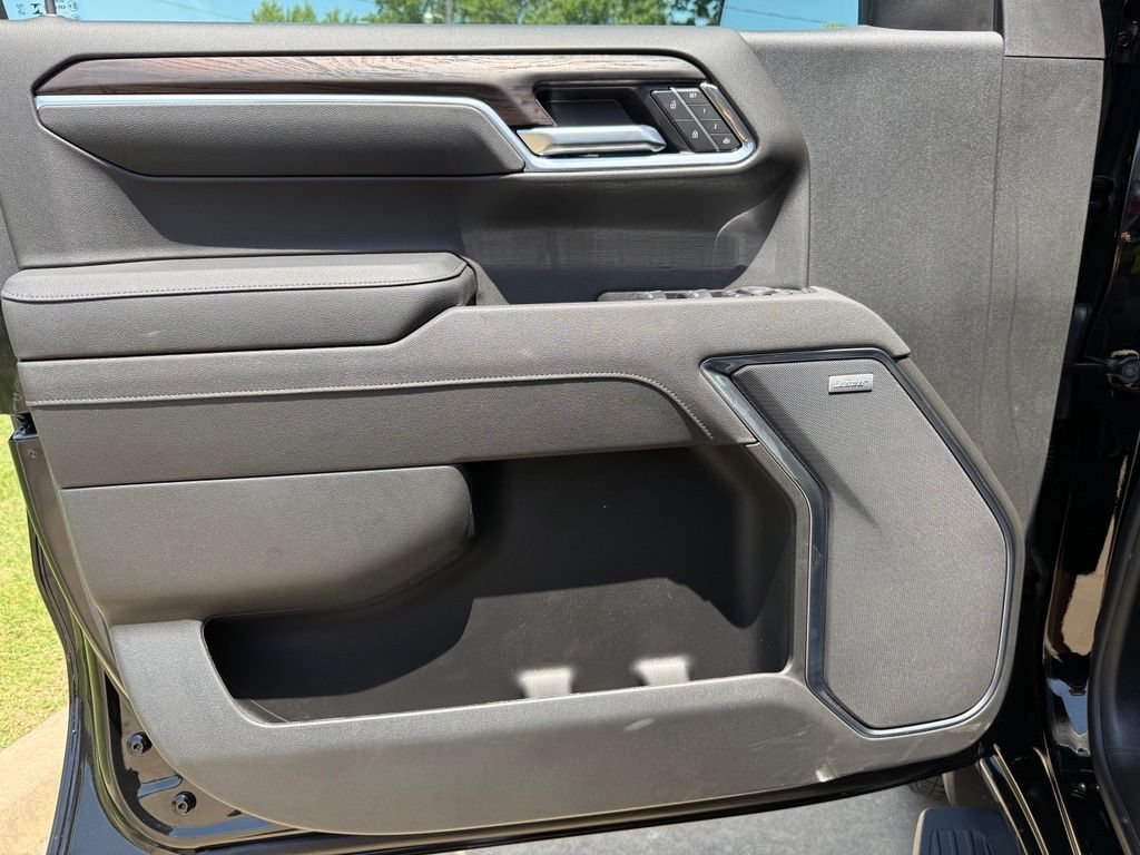 New 2026 Onyx Black GMC SLT image 10