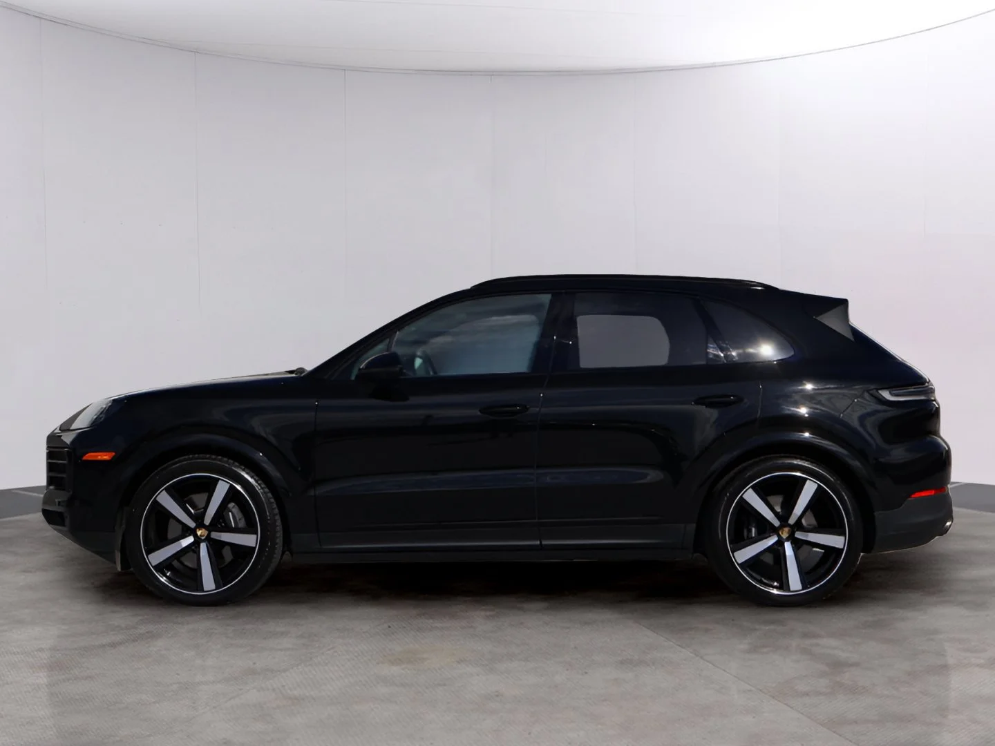 Used 2024 Porsche Cayenne Base with VIN WP1AA2AY9RDA07969 for sale in Kansas City